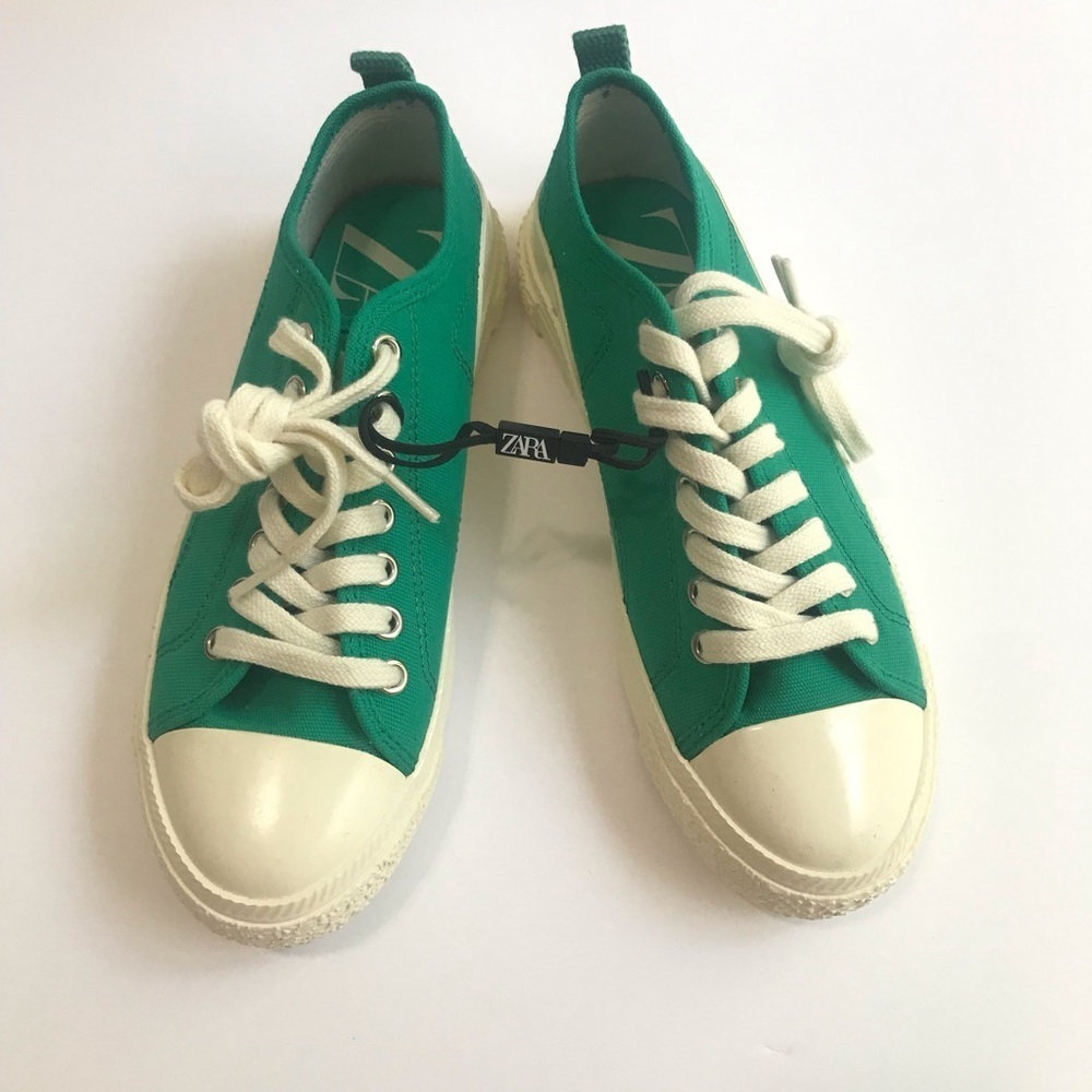 ZARA Green Canvas Lace Up Sneakers EU 36 US 6 Rubber Toe Cap Retro Low Top Shoes